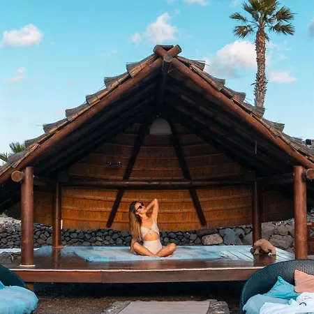 De Arrieta Village - Yurts And Stone - Shared Pool - Walking Distance To Arrieta - Off Grid 3* Tabayesco