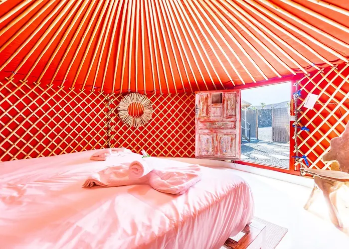 리조트 De Arrieta Village - Yurts And Stone - Shared Pool - Walking Distance To Arrieta - Off Grid Tabayesco