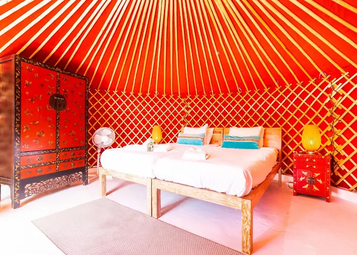 De Arrieta Village - Yurts And Stone - Shared Pool - Walking Distance To Arrieta - Off Grid 3* Tabayesco