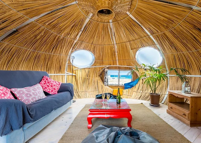 De Arrieta Village - Yurts And Stone - Shared Pool - Walking Distance To Arrieta - Off Grid Resort Tabayesco