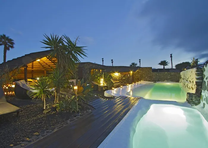 De Arrieta Village - Yurts And Stone - Shared Pool - Walking Distance To Arrieta - Off Grid 3*