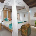 De Arrieta Village - Yurts And Stone - Shared Pool - Walking Distance To Arrieta - Off Grid 리조트 3*