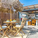 De Arrieta Village - Yurts And Stone - Shared Pool - Walking Distance To Arrieta - Off Grid 3* Tabayesco