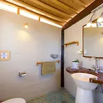 De Arrieta Village - Yurts And Stone - Shared Pool - Walking Distance To Arrieta - Off Grid 리조트