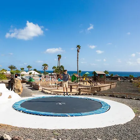 Resort De Arrieta Village - Yurts And Stone - Shared Pool - Walking Distance To Arrieta - Eco Friendly
