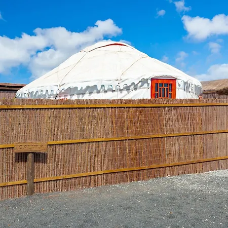 Üdülőközpont De Arrieta Village - Yurts And Stone - Shared Pool - Walking Distance To Arrieta - Off Grid
