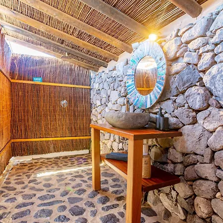 Resort De Arrieta Village - Yurts And Stone - Shared Pool - Walking Distance To Arrieta - Eco Friendly