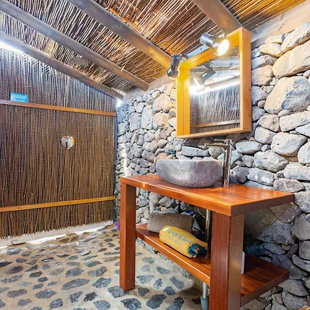 Resort De Arrieta Village - Yurts And Stone - Shared Pool - Walking Distance To Arrieta - Eco Friendly *