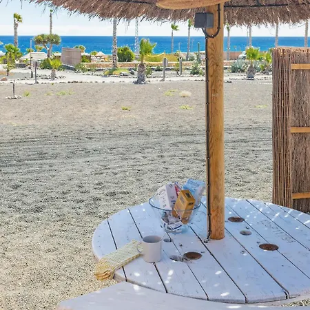 De Arrieta Village - Yurts And Stone - Shared Pool - Walking Distance To Arrieta - Eco Friendly Resort Tabayesco