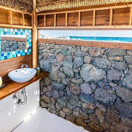 De Arrieta Village - Yurts And Stone - Shared Pool - Walking Distance To Arrieta - Off Grid
