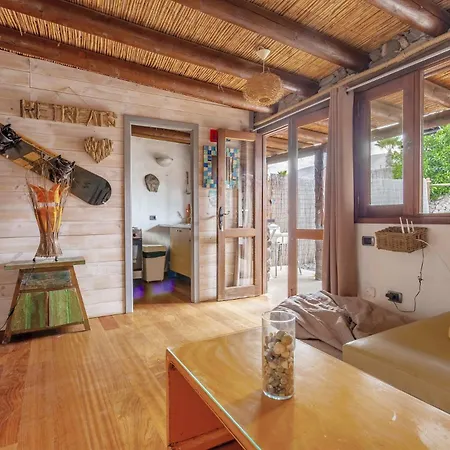 Rezort De Arrieta Village - Yurts And Stone - Shared Pool - Walking Distance To Arrieta - Off Grid