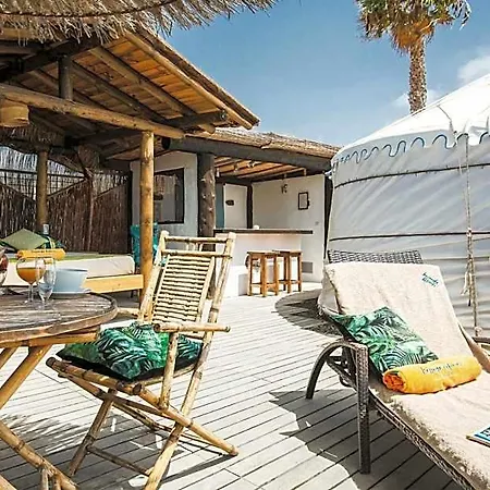 De Arrieta Village - Yurts And Stone - Shared Pool - Walking Distance To Arrieta - Off Grid Tabayesco