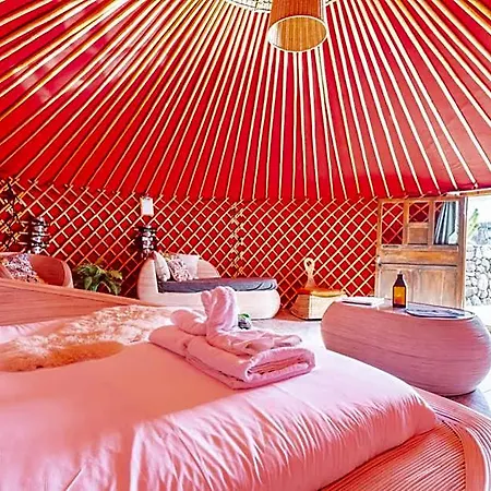 De Arrieta Village - Yurts And Stone - Shared Pool - Walking Distance To Arrieta - Off Grid Feriested Tabayesco
