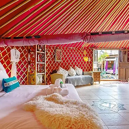 De Arrieta Village - Yurts And Stone - Shared Pool - Walking Distance To Arrieta - Off Grid Feriested 3*