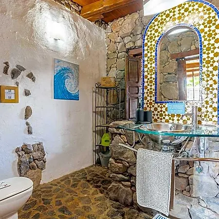 Feriested De Arrieta Village - Yurts And Stone - Shared Pool - Walking Distance To Arrieta - Off Grid Tabayesco