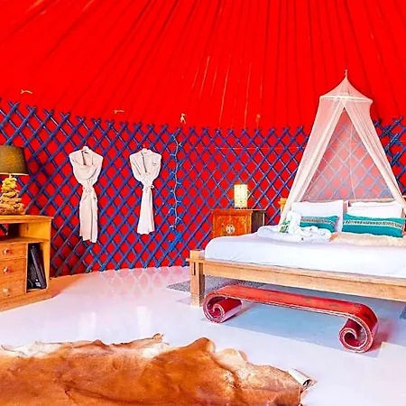 De Arrieta Village - Yurts And Stone - Shared Pool - Walking Distance To Arrieta - Off Grid 3*