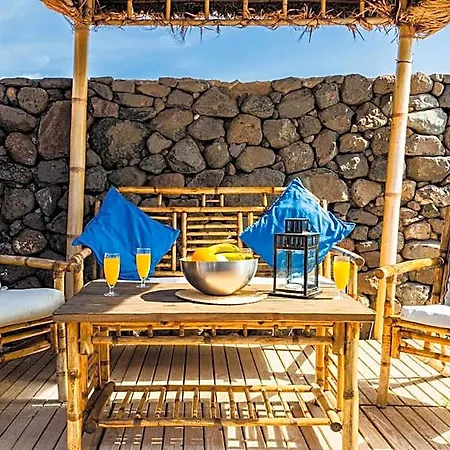 De Arrieta Village - Yurts And Stone - Shared Pool - Walking Distance To Arrieta - Off Grid