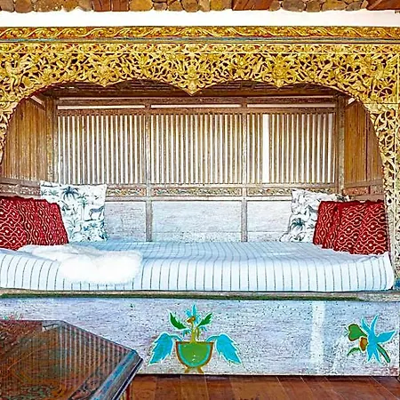 De Arrieta Village - Yurts And Stone - Shared Pool - Walking Distance To Arrieta - Off Grid Feriested Tabayesco