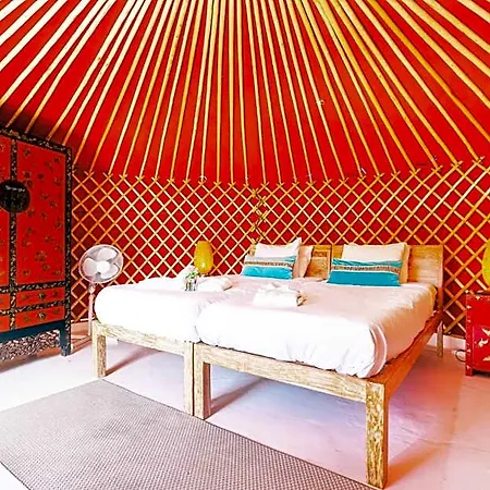 Feriested De Arrieta Village - Yurts And Stone - Shared Pool - Walking Distance To Arrieta - Off Grid Tabayesco