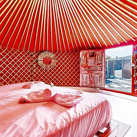 度假村 De Arrieta Village - Yurts And Stone - Shared Pool - Walking Distance To Arrieta - Off Grid