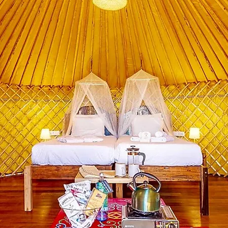 De Arrieta Village - Yurts And Stone - Shared Pool - Walking Distance To Arrieta - Off Grid Tabayesco