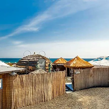 Üdülőközpont De Arrieta Village - Yurts And Stone - Shared Pool - Walking Distance To Arrieta - Off Grid Tabayesco
