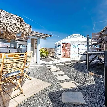De Arrieta Village - Yurts And Stone - Shared Pool - Walking Distance To Arrieta - Off Grid Tabayesco
