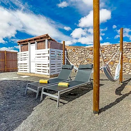 De Arrieta Village - Yurts And Stone - Shared Pool - Walking Distance To Arrieta - Off Grid