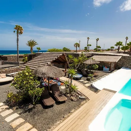 De Arrieta Village - Yurts And Stone - Shared Pool - Walking Distance To Arrieta - Eco Friendly *