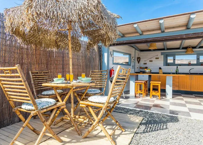 De Arrieta Village - Yurts And Stone - Shared Pool - Walking Distance To Arrieta - Off Grid 3* Tabayesco