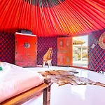 De Arrieta Village - Yurts And Stone - Shared Pool - Walking Distance To Arrieta - Off Grid 3*