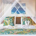 Resort De Arrieta Village - Yurts And Stone - Shared Pool - Walking Distance To Arrieta - Off Grid 3*