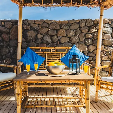 De Arrieta Village - Yurts And Stone - Shared Pool - Walking Distance To Arrieta - Off Grid Tabayesco