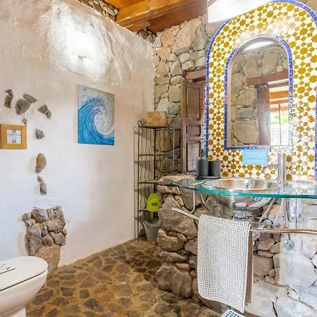 De Arrieta Village - Yurts And Stone - Shared Pool - Walking Distance To Arrieta - Off Grid Resort Tabayesco