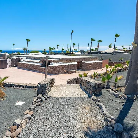 De Arrieta Village - Yurts And Stone - Shared Pool - Walking Distance To Arrieta - Off Grid Resort Tabayesco